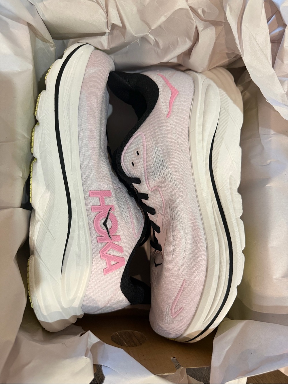 Women’s Hoka Clifton 10- 9 WIDE